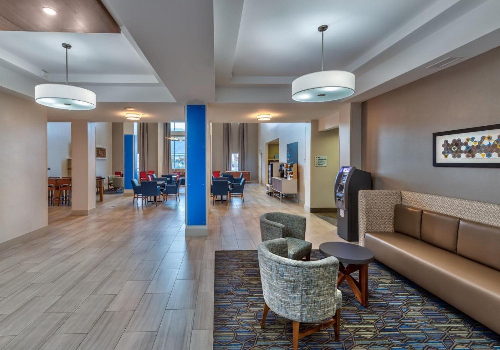 Holiday Inn Express Hotel & Suites Minden